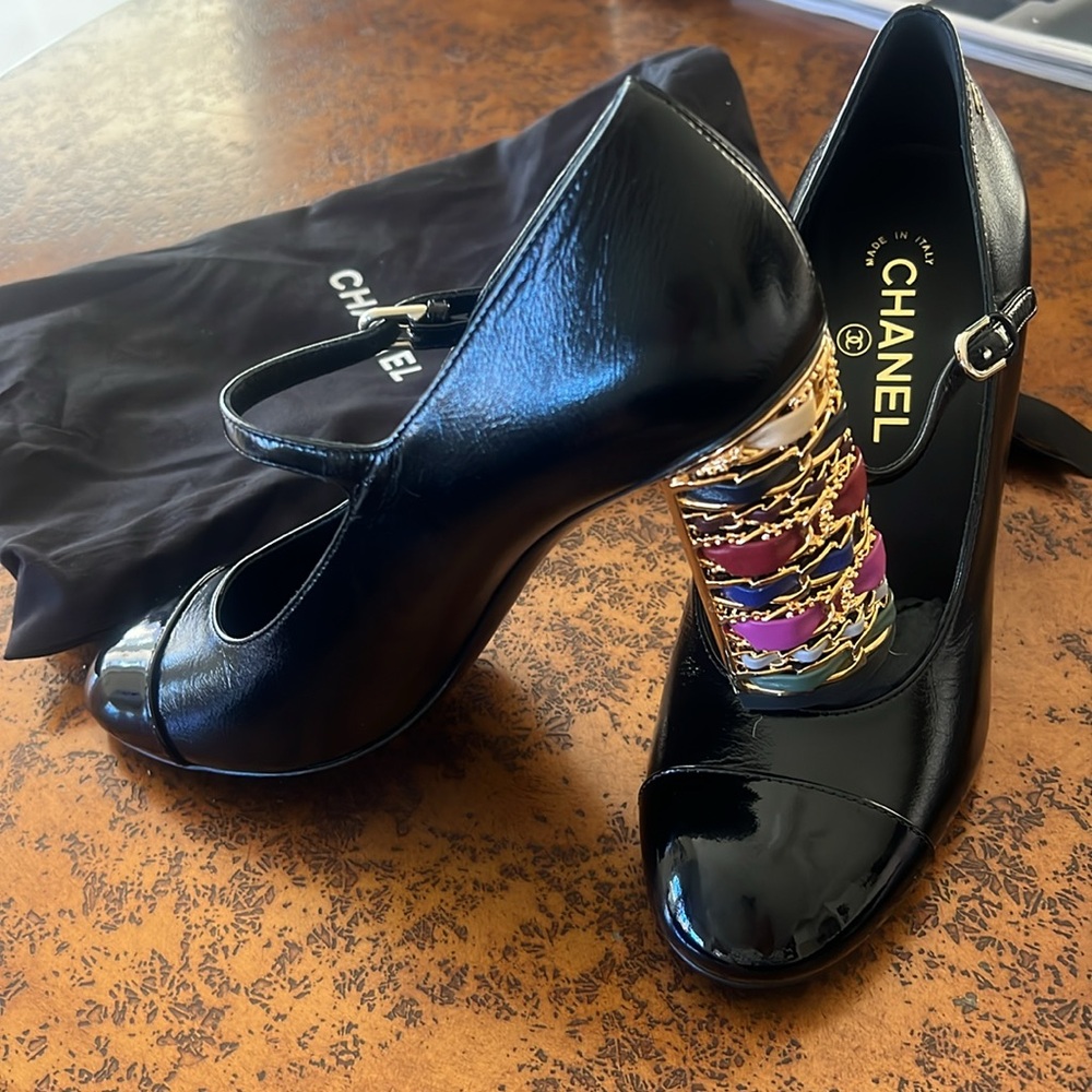 Chanel Mary Janes leather and metal heel with ribbon 39.5IT